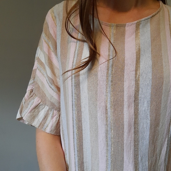 Peach and gold cotton ruffle sleeve dress - Picture 1 of 7